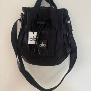 NWT ALO Yoga Black Crossbody Bag